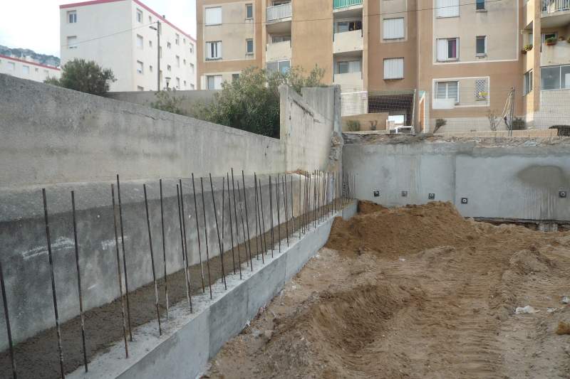 Travaux spéciaux : Paroi definitive à Marseille, programme Bleu Calanque